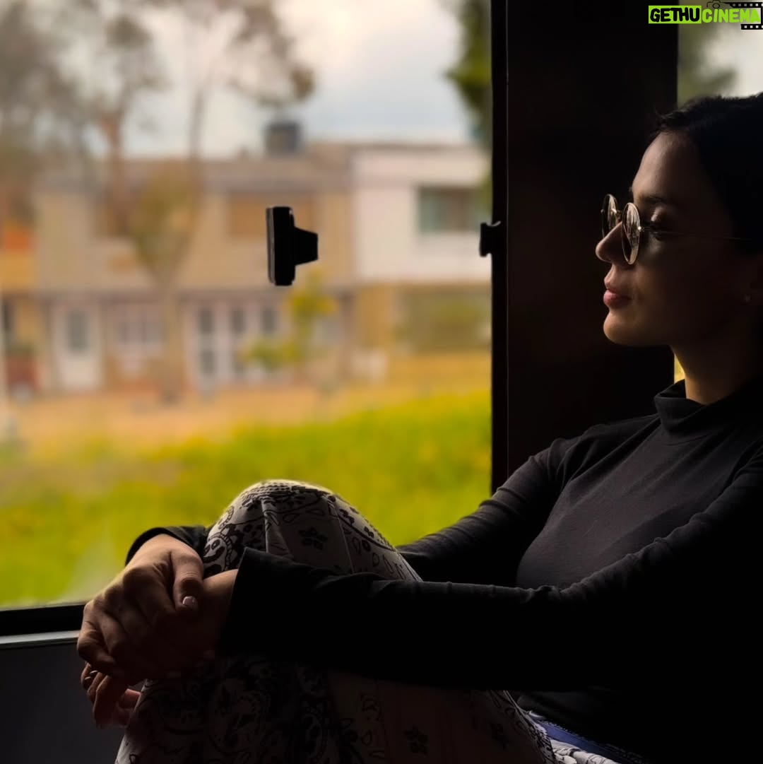 Jennifer Arenas - 3 Likes - Nunca había hecho el viaje de #Bogotá a #Zipaquirá en #tren 🥰 ¡lo amé! Los paisajes y el cafecito conversado son la combinación perfecta

Luego, llegar y hacer recorrido tradicional por Zipa… ¡el plan! 🚂✨ 

#viajes #aroundtheworld #jenniferarenas
