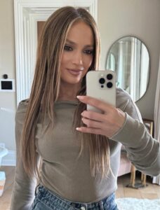 Actress Jennifer Lopez HD Photos and Wallpapers June 2025