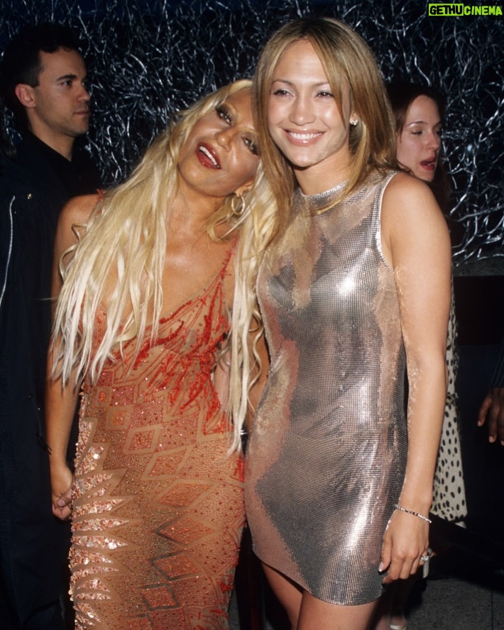Jennifer Lopez - 609.9K Likes - Gianni would be so proud. What a journey you have been on. You are strong, resilient, powerful, talented and I am so happy that I have gotten to know you over the years. Together, our journey and the friendship that we have formed has been incredible. I know this next chapter will be filled with love, happiness and friendship…and whatever you want to create it to be. I am always here for you… @donatella_versace 💚💚