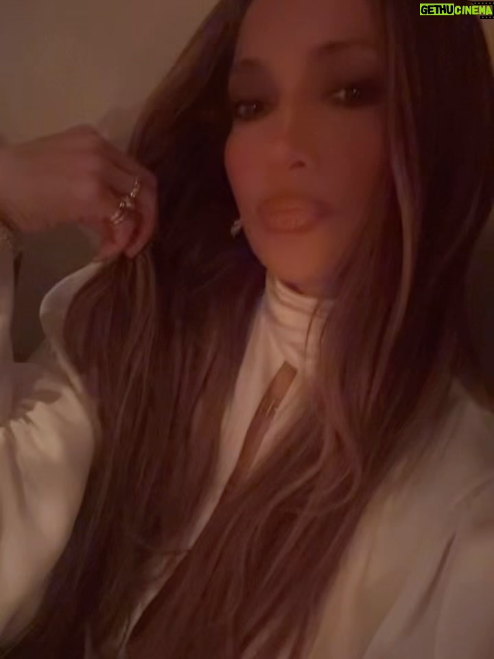 Jennifer Lopez - 1.1 Million Likes - BirthDAY 🩷🧡💚
📍Antalya, Turkey
What a gift you all are! Thank you so much for all your beautiful birthday wishes.