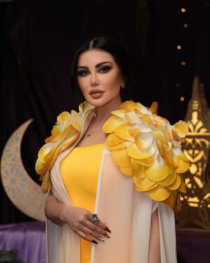Jenny Esber Instagram - عيد مبارك عالجميع يارب الخير والصحة وراحة البال
:
@majdmansourfashion 
@johnysouleiman 
@sd.videocreator 
@fratelli_resto 
:
#jennyesber #عيد_مبارك #كل_عام_وانتم_بخير #سوريا🇸🇾 #لبنان🇱🇧 #مصر🇪🇬 #الاردن🇯🇴 #العراق🇮🇶 #اليمن🇾🇪 #السعودية🇸🇦 #الجزائر🇩🇿 #البحرين🇧🇭 #الكويت🇰🇼 #قطر🇶🇦 #المغرب🇲🇦 #تونس #ليبيا🇱🇾 #السودان🇸🇩 #فلسطين🇵🇸✌️ #2024