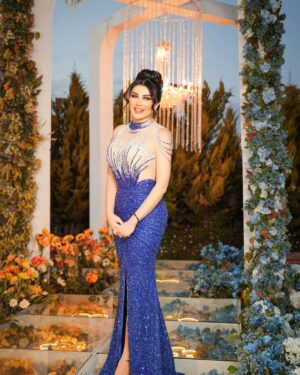 Jenny Esber Instagram - جميلة الدراما السورية الفنانة جيني اسبر  بأجمل طلة من حمص 
التسريحة بتوقيع يوسف المبدع 
@yousef_a_hamoud 
الفستان الجميل من اجمل دار ازياء بحمص 
@evedress2023 
التصوير الاكتر من رأئع تصوير الفنان 
@salm_a_alajoz_photography 
تنظيم الديكور  الفخم والاكثر من رائع اقوى شركة تنظيم بسوريا 
@massaya_flowers 
واخيرا المكياج بتوقيعي 
#makeup #hairstylist #model #moda #dress #fashion #likesforlike #beautiful #beauty #fyp #explore #dubai #syria #مشاهير_الانستقرام #مشاهير_الدراما_السورية #نجوم #نجوم_الفن #درما #الدراما_السورية #جيني_اسبر #مكياج_العيد #فستان #فساتين_مناسبات