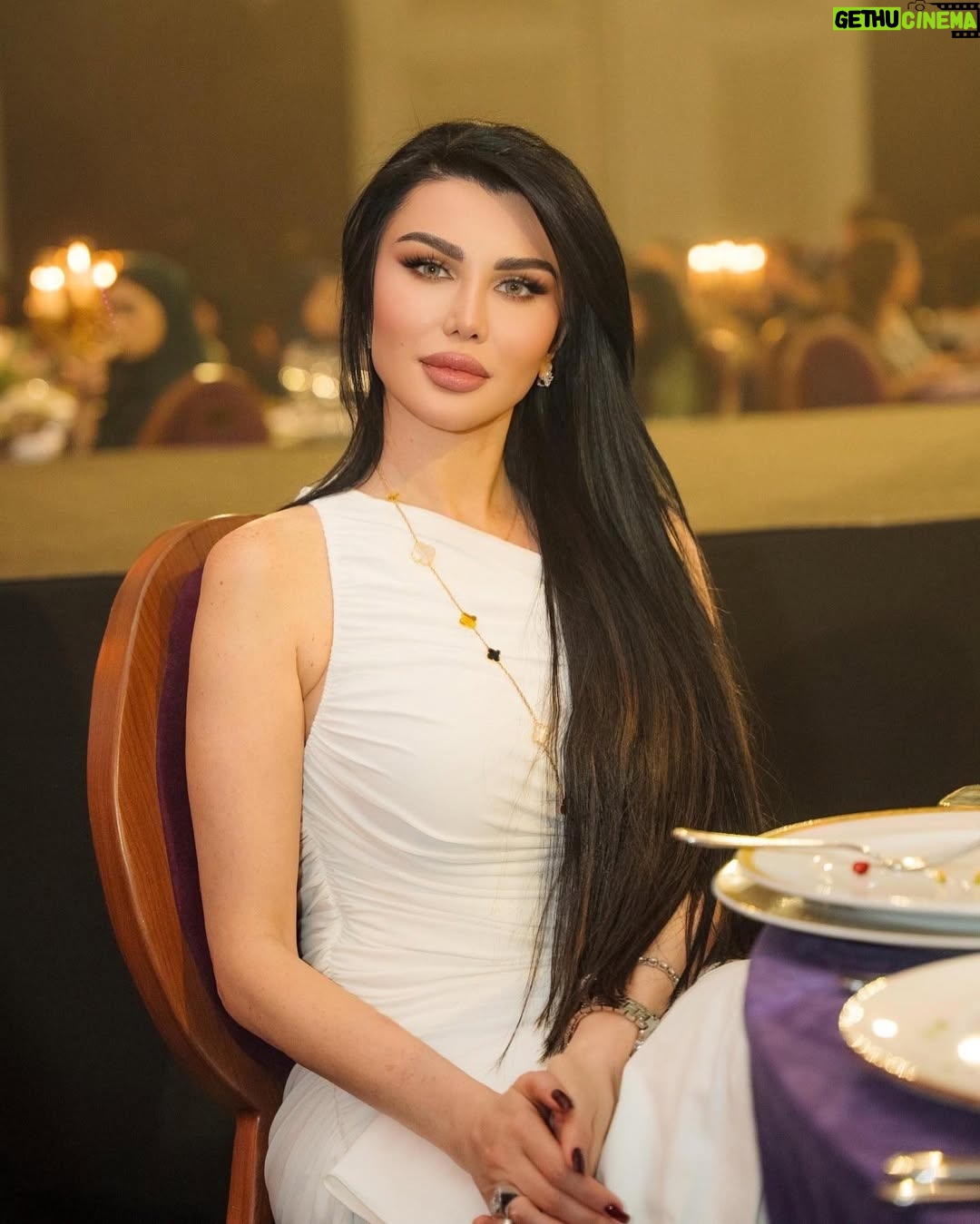 Jenny Esber - 22.2K Likes - تشرفت بحضور النسخة الاولى من مهرجان المرأة العربية (ايڤا ) برعاية وحضور الشيخة مريم بنت محمد بن احمد ال مكتوم ونخبة من سيدات المجتمع الراقيات .. شكرا على الدعوة الكريمة
:
@eva.festival 
@whiteandblackae 
#مهرجان_إيڤا#مهرجان_المرأة_العربية #الشيخة_مريم_بنت_محمد_ال_مكتوم #الاملرات_العربيه_المتحده🇦🇪🇦🇪 #دبي #جيني_اسبر