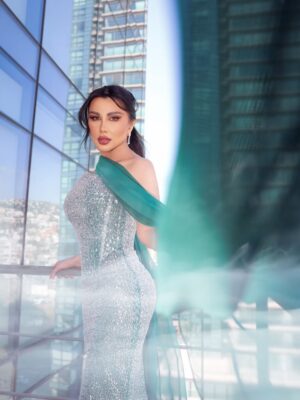 Jenny Esber Instagram - ⁨	كل  عام وأنتم بألف خير وصحة 
:
𝓯𝓪𝓼𝓱𝓲𝓸𝓷 𝓭𝓮𝓼𝓲𝓰𝓷𝓮𝓻: ‪@hanimuhannadcouture‬ 
𝓶𝓪𝓴𝓮𝓾𝓹 𝓫𝔂‪@jihaneraidy‬dy 
𝓹𝓱𝓸𝓽𝓸𝓰𝓻𝓪𝓹𝓱𝓮‪@ronyhannaphotography‬aphy 
𝓱𝓼𝓲𝓻𝓭𝓻𝓮𝓼𝓼𝓮𝓻: @jasonmorkos 
:
#عيد_سعيد #عيد_أضحى_سعيد #فوتوسشن #تصوير_احترافي #فساتين_سهره #فاشن #مكياج #2025 #جيني_إسبر⁩