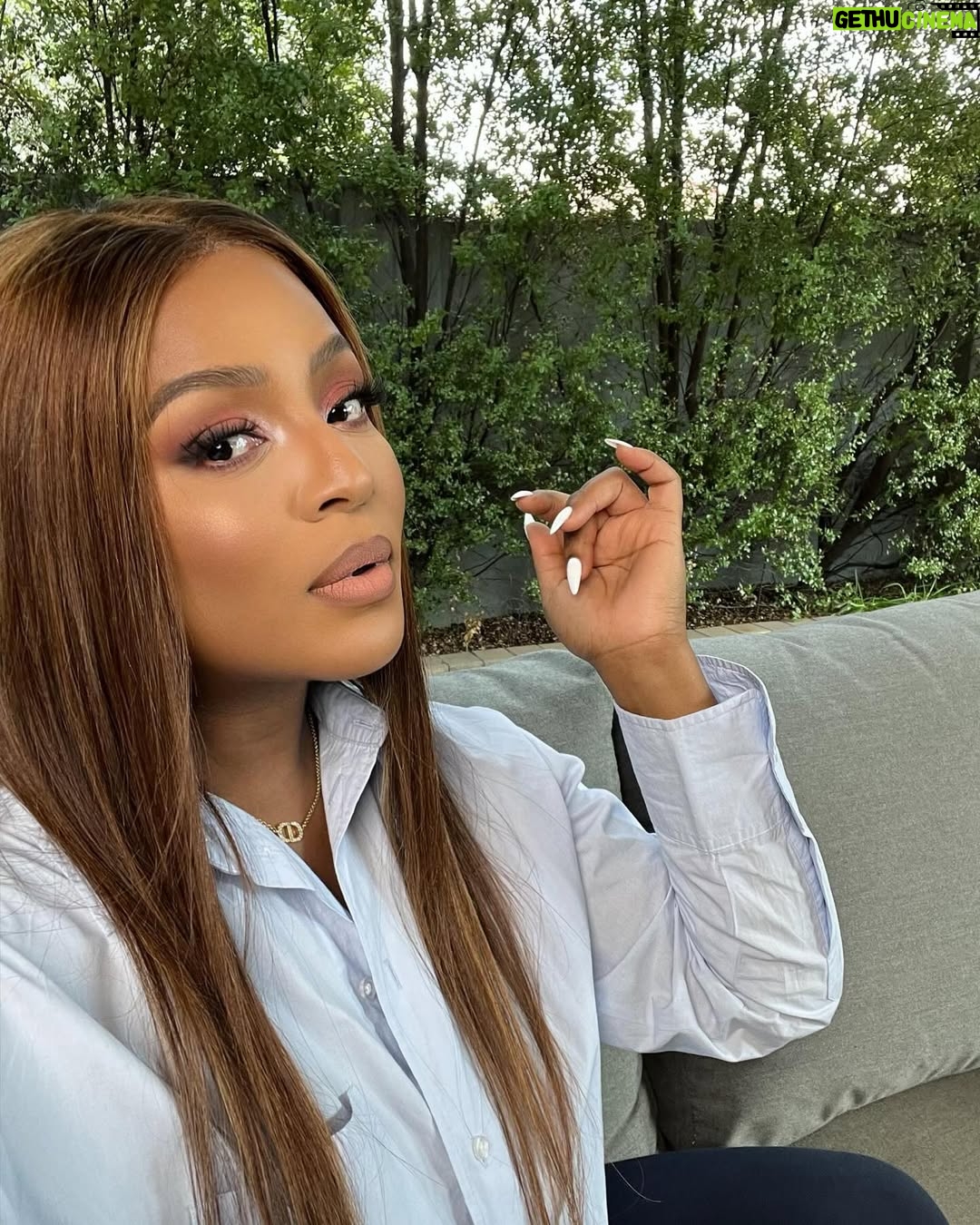 Jessica Nkosi - 61.5K Likes - Sanibonani ❤️

Makeup: @bk_makeupartist