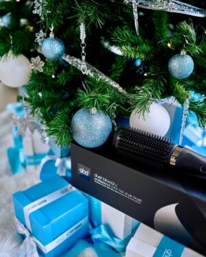 Jessica Nkosi Instagram - The Ghd Iced Luxe Christmas collection ❄️ is here… and we did a beautiful hair show for it.
Here are some behind the scenes shots 💙🧊
#ghdhair
#ghdicedluxe
#ghdsouthafrica