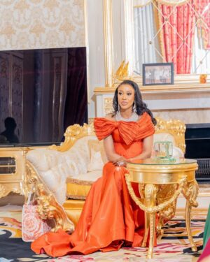Jessica Nkosi Instagram - Our beautiful HRH Queen LaNgangaza 🇸🇿❤️
🇸🇿 @carolngangaza 👑
What a pleasure and honour it was to meet you.
Was so nervous to meet you because how do I greet you? Are we allowed to hug 😂😂😂
You are a phenomenal woman Nkhosi ❤️
Thank you for your hospitality, your welcoming and loving spirit.
You feel like home… Warm, loving and hearty. So graceful and poised… Getting to know you and the woman you are and your love for God made me love you even more. May God continue to bless you in every way.
Thank you ❤️