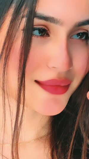 Jhalak Verma Instagram - Tag someone who hs beautiful eyes š
#jhalaksoni