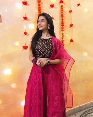 Jhalak Verma Instagram - Diwali ‘23 🪔✨❤️