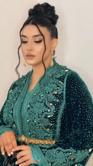 Jihane Khalil Instagram - Makeup Artist & Hair Stylist @laila.boussalman
Jewelry & Fashion Designer @neggafasaphir
Styling @katiafbh