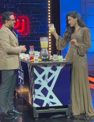 Jihane Khalil Instagram - Don't miss it! Rachid Show @allalirachid is live on @2mtv
الان على القناة الثانية 2m البرنامج الاكثر شعبية في المغرب رشيد شو
@laila.boussalman @bijoux_alaor_2 @basma_sleem_couture