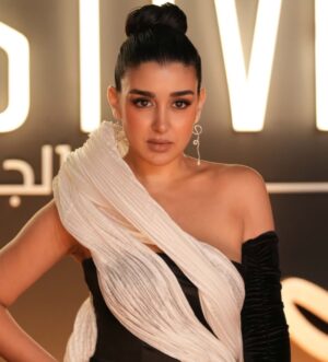 Jihane Khalil Instagram - Black Swan