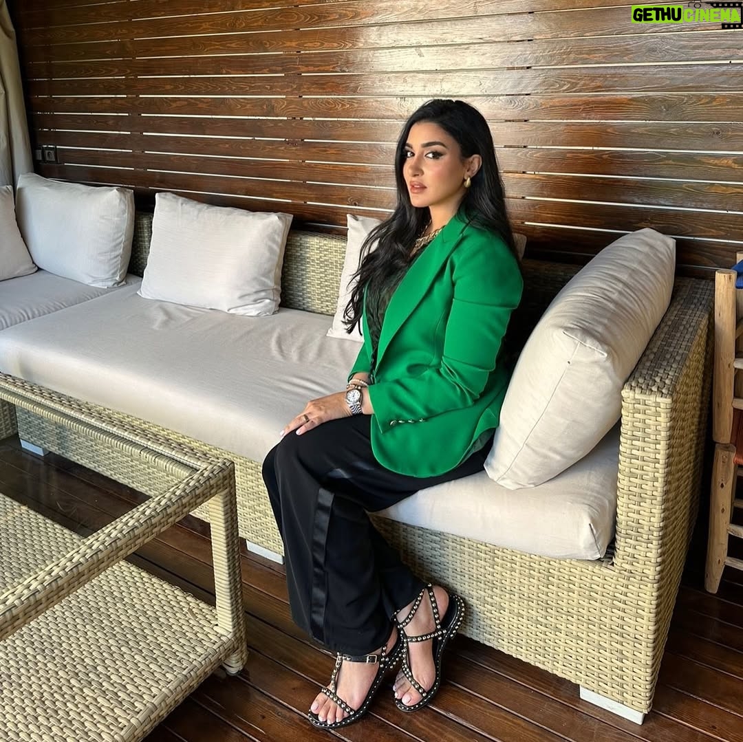 Jihane Khalil - 7.8K Likes - Styliste: @katiafbh 
Bijoux: @katia_i_f 
Makeup artist: @ghita.glam