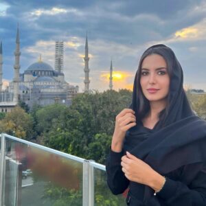 Jihane Kidari Instagram - ✨🤍🌄🕊

#jihanekidari #jihane_kidari #جيهان_كيداري 
#sunsets #throwback