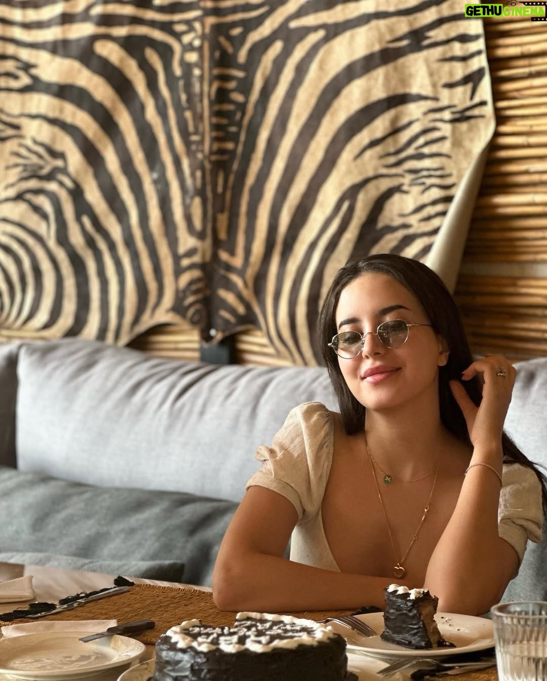 Jihane Kidari - 141.8K Likes - Birthday photo dump 🎂🤍✨ 
Thank you for all the birthday wishes 🤍
#جيهان_كيداري #jihanekidari #jihane_kidari
#birthdaygirl #photodump