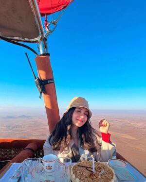 Jihane Kidari Instagram - A birthday well spent 🤩🎉🎂 your girl is one year older now 🥰🤍🙏🏽big thanks to my family, my loved ones , my amazing fans, and all of you guys for the love and birthday wishes 😍 #blessed 
#جيهان_كيداري #jihanekidari