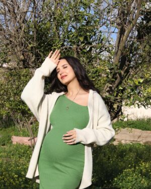Jihane Kidari Instagram - أصعب و أجمل 9 شهور فحياتي 🤍🤰🏻👼🏻 الحمد لله و الشكر لله 🙏🏽🤍
#جيهان_كيداري #jihane_kidari
