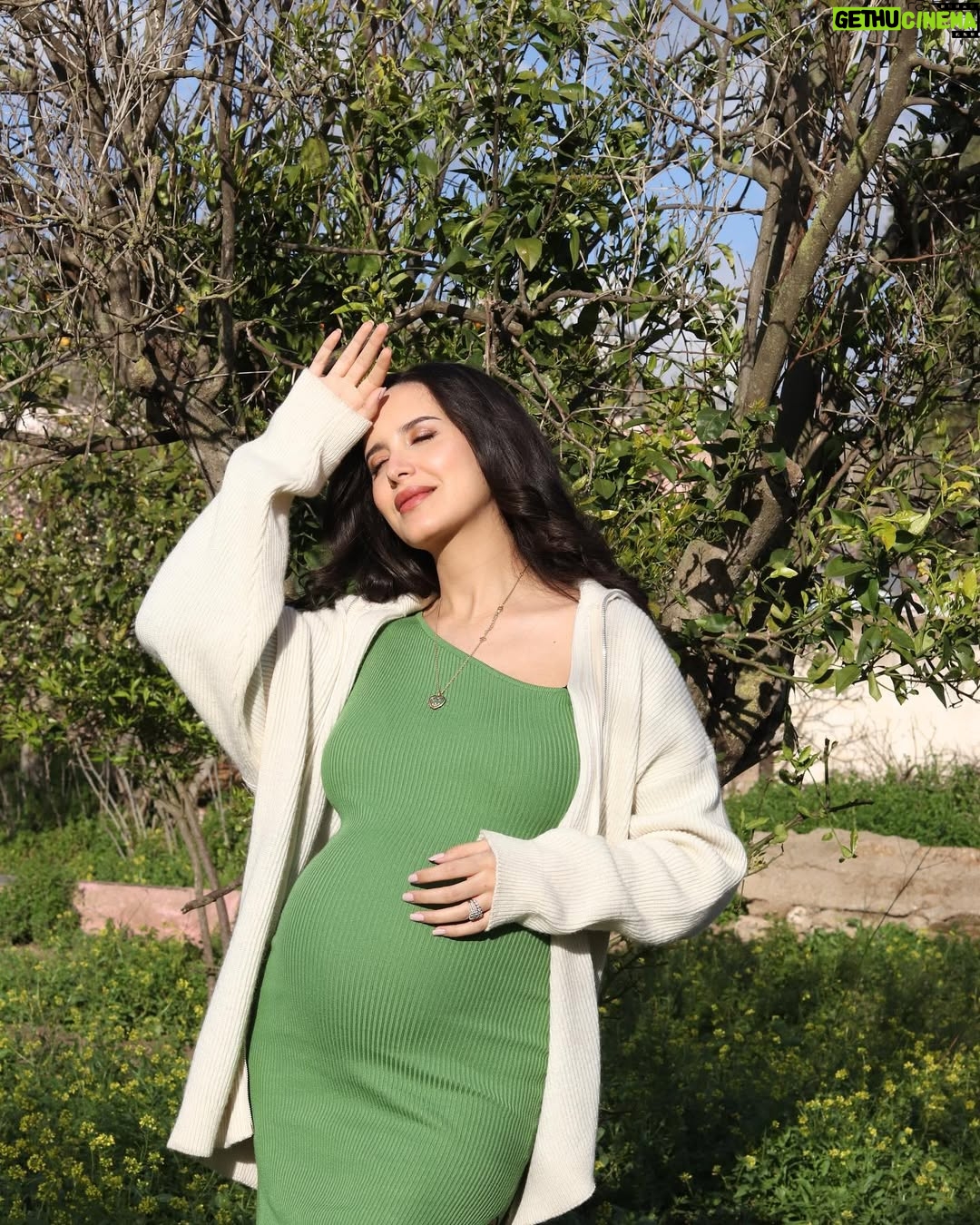 Jihane Kidari - 365.9K Likes - أصعب و أجمل 9 شهور فحياتي 🤍🤰🏻👼🏻 الحمد لله و الشكر لله 🙏🏽🤍
#جيهان_كيداري #jihane_kidari