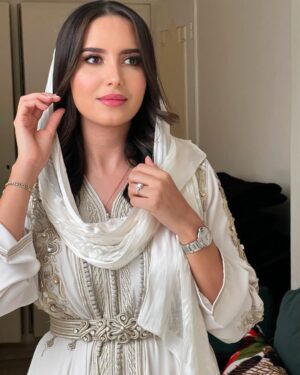 Jihane Kidari Instagram - الحمدالله الذي بنعمته تتم الصالحات 🤍✨💍🙏🏽👩‍❤️‍👨

#جيهان_كيداري #jihane_kidari  #jihanekidari