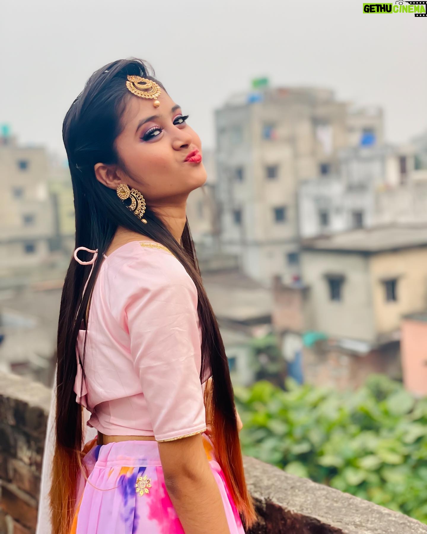 Jiya Khan - 55.3K Likes - I am Walking on the Never ending path of success... Regretting things won't fix them back♋ So Smile and Shine 💫🎇
.
.
.
.
.
.
.
.
.
outfit- @indianoutfit07