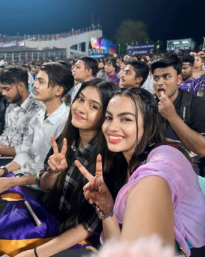 Jiya Khan Instagram - Apki Favourite Team Konsi Hai?
.
.
.
.
.
.
#kkr #Rr #ipl2024