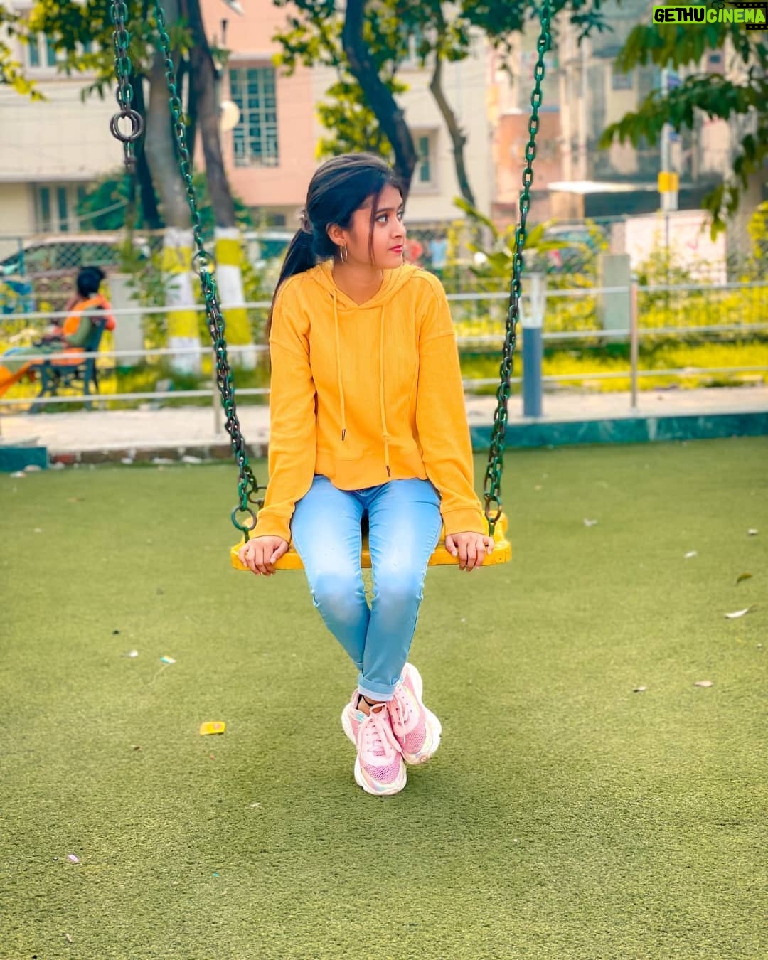 Jiya Khan - 63.4K Likes - Exist to be happy♥️
Not to impress😇