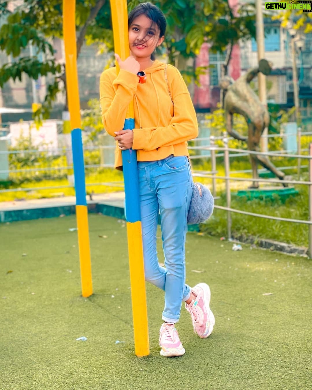 Jiya Khan - 63.4K Likes - Exist to be happy♥️
Not to impress😇
