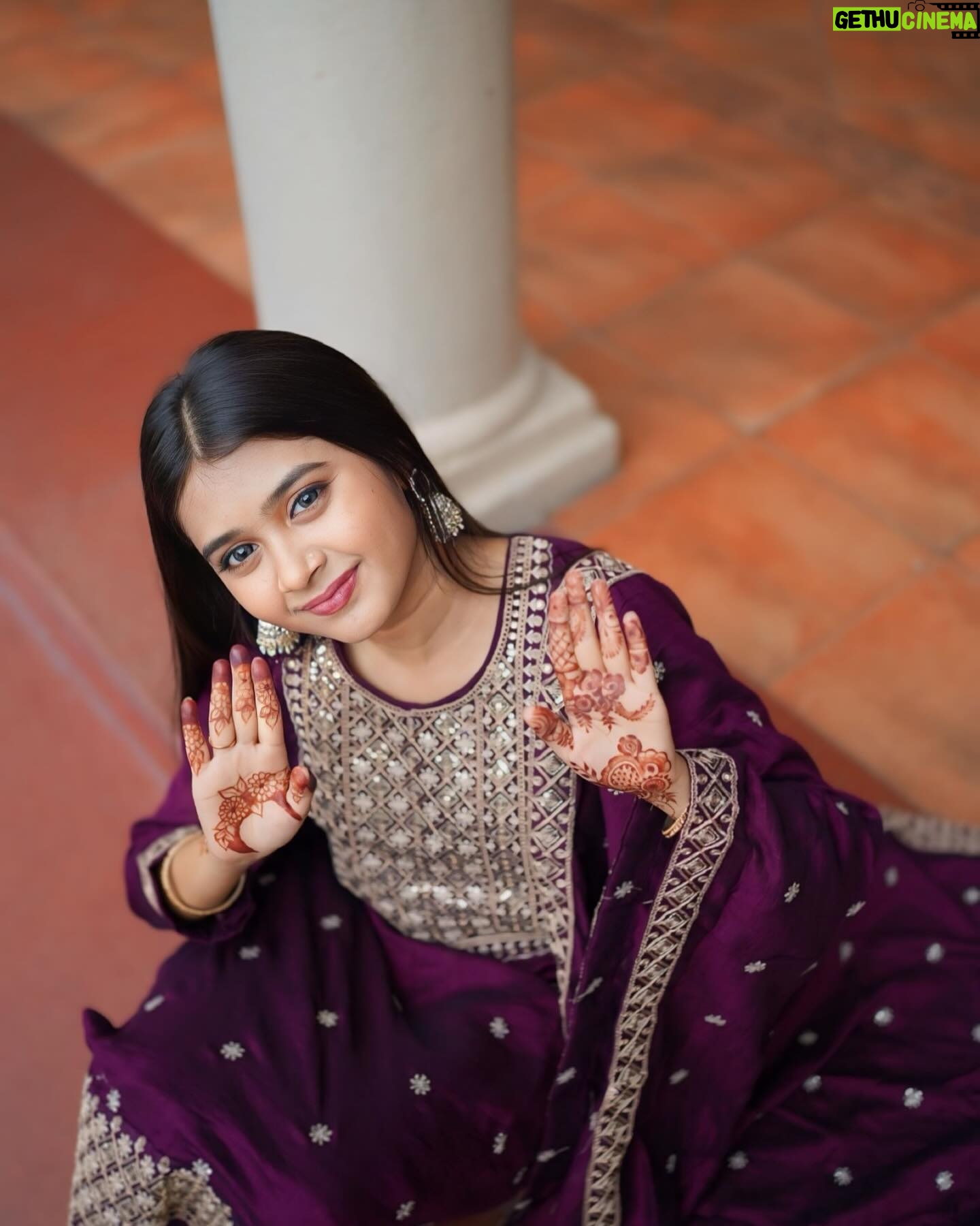 Jiya Khan - 78.4K Likes - Eid Mubarak🌙💜