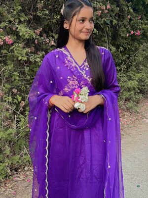 Jiya Rajput Instagram - 💜🫶 @_jiiiyaaa__rajputt