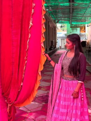 Jiya Rajput Instagram - Makeup by @raghav_makeover
.
.
.
.
.
.
#new #viralreels #viral #virałpost #support #lovee #foryou #instagrow #instagram #pyarrrrrrr❤️🌎 #lehngalove❤️ #saddgi💞🥰❤️🙈💕 #raghavmakeover
.
. .
Kesa lga ye look🧿🦋