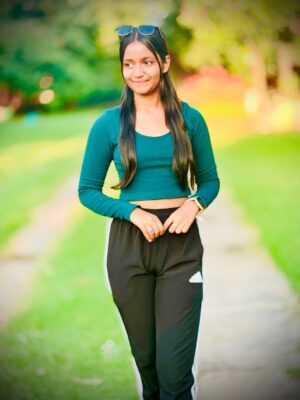 Jiya Rajput Instagram - Sidhi sadhi chori😅💪🖤
.
.
.
.
.
.
#new #newpost❤ #support #green #badmashi👊😒 #sidhisadhichori #badmash #viral #viralpost❤️