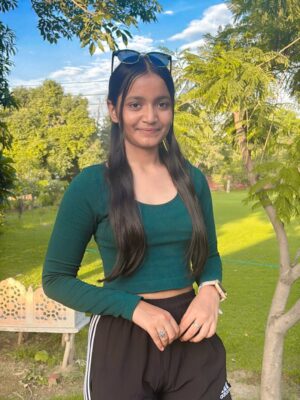 Jiya Rajput Instagram - Sidhi sadhi chori😅💪🖤
.
.
.
.
.
.
#new #newpost❤ #support #green #badmashi👊😒 #sidhisadhichori #badmash #viral #viralpost❤️