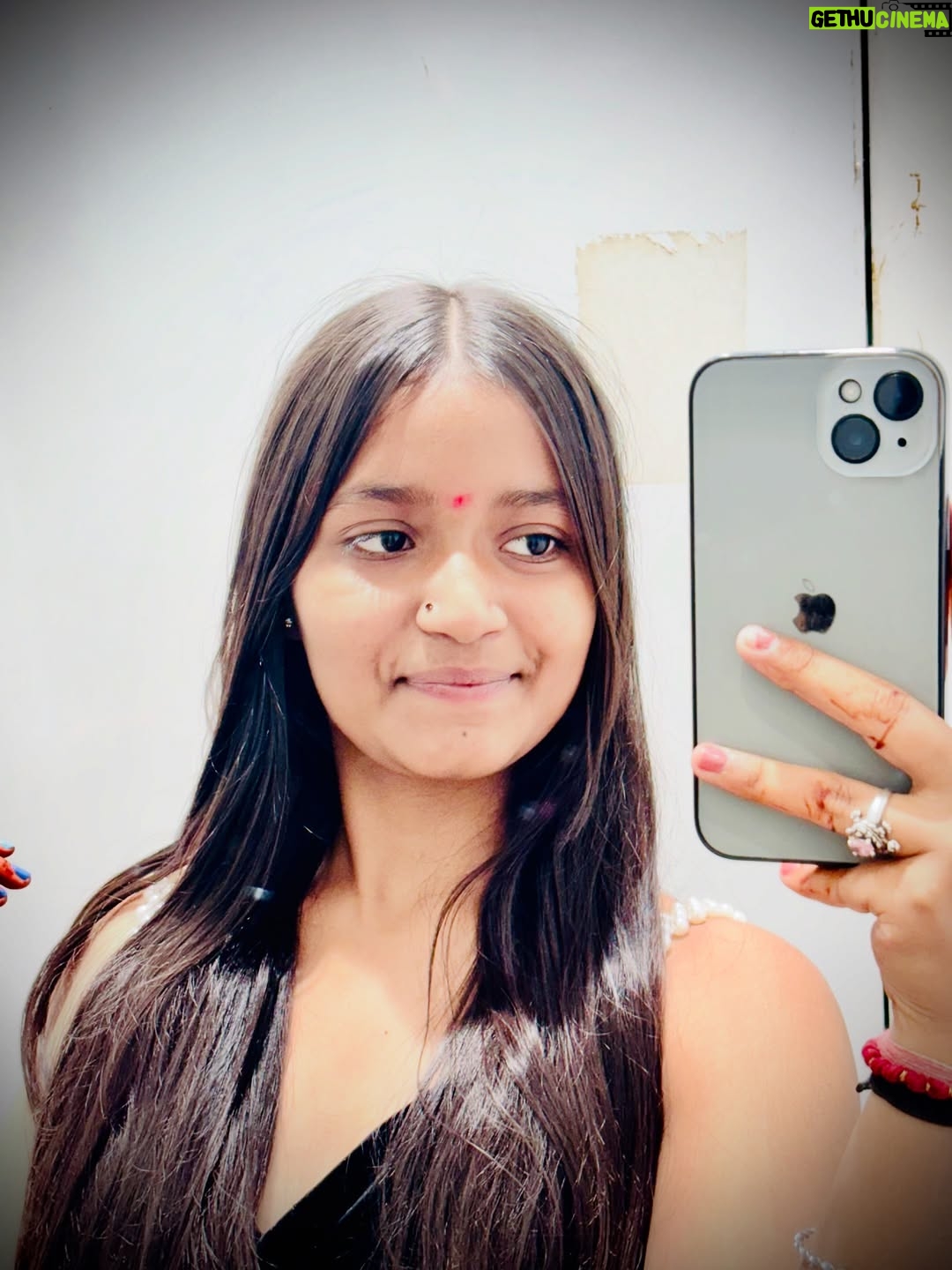 Jiya Rajput - 6.4K Likes - Black🖤🫶
 .
 .
 .
 .
 .
 .
#new #viralpost❤️ #viral #insta #instagrow #instagram #blackdresses #blackee #foryou #pyarrrrrrr❤️ 
 .
 .kesa lga ye look🫣