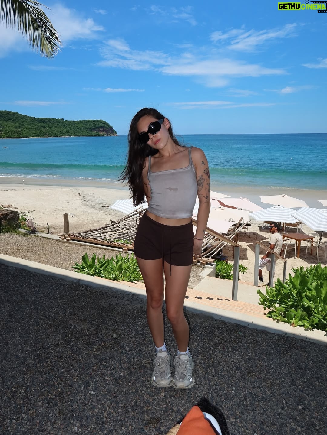 Jocelín Zuckerman - 16.1K Likes - 24hrs en Nuevo Vallarta 🤘🏼🧚💘claro que tome más fotos, siempre hay más fotos🪐