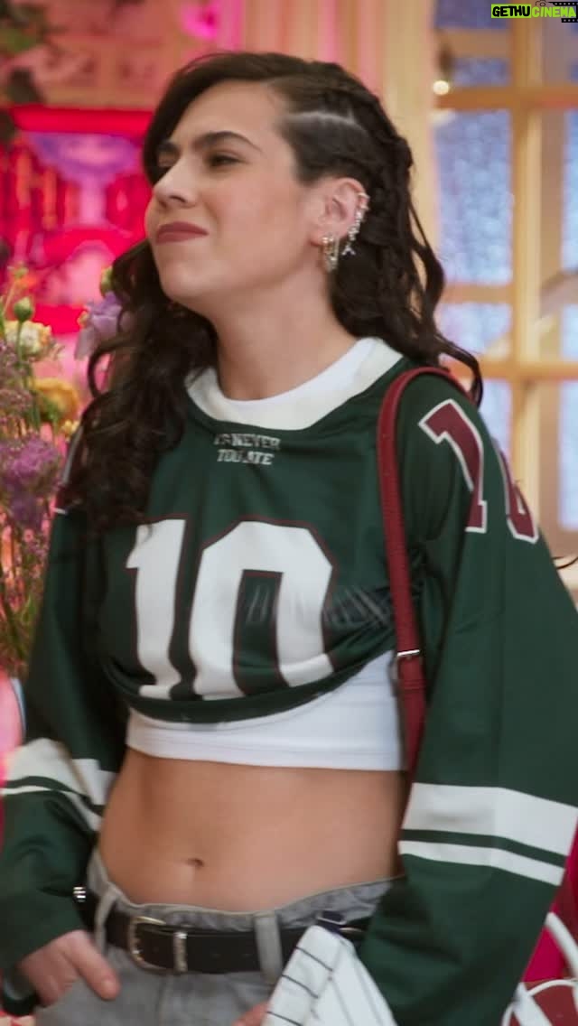 Most liked Instagram photo of Jocelín Zuckerman