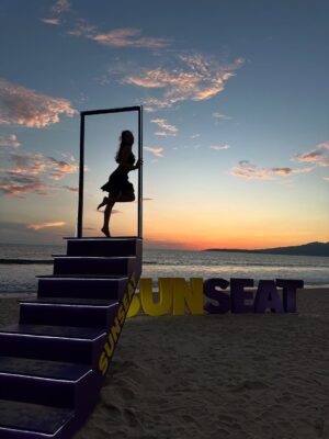 Jocelín Zuckerman Instagram - Después de mucho run run la siguiente parte del día SUNSEAT 🌅 que hermoso que divino💘🧚✨