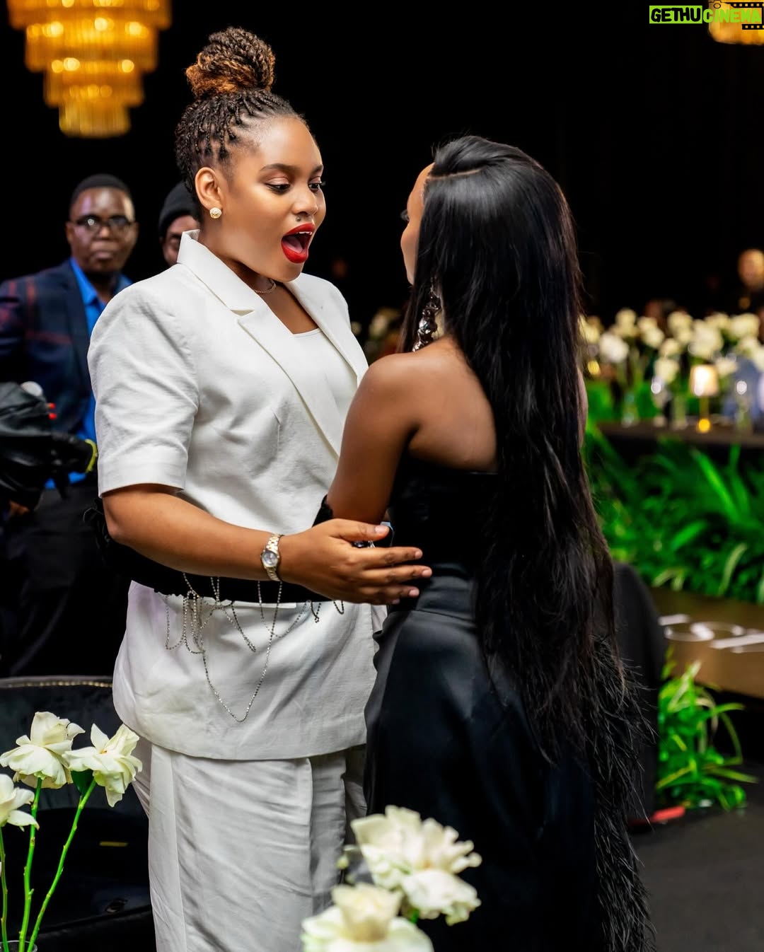 Jokate Mwegelo - 17.3K Likes - Nilipata fursa ya kuhudhuria uzinduzi wa Miss Universe Tanzania 2025 ambapo kwasasa leseni ya kuendesha mashindano haya iko chini ya Dada yetu, mrembo wa siku zote @themillenmagese @millenprivelifestyle @basata.tanzania 🤍🤍🤍🤍🤍

Ilikuwa ni wakati mzuri pia wa kukutana na ndugu wa kwenye tasnia hii ya urembo nchini. 

I see you @abigail_chams @martinkadindaofficial ❤️

PS; zingatia ujumbe scroll mpaka kwenye post ya mwisho 😁