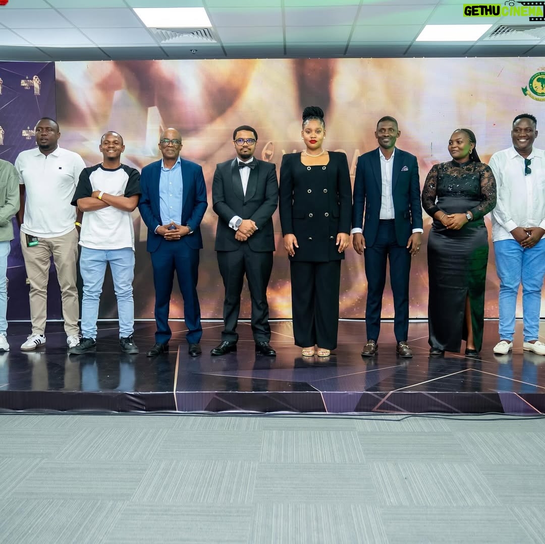 Jokate Mwegelo - 27.9K Likes - Jana usiku nilipata fursa adhimu ya kuwa Mgeni Rasmi kwenye tuzo za kwanza na za ki historia za @yangasc_princess Awards Gala chini ya @yangasc kwa udhamini mkubwa wa @gsmgroupofcompanies 

Pamoja na mengi niliyoyasema jana niliwasihi ndugu zangu @caamil_88 na @malza12 tucheze tu au mnasemaje ndugu zangu? Kiroho safi kabisa 😁