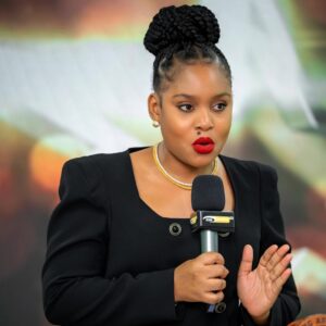 Jokate Mwegelo Instagram - Jana usiku nilipata fursa adhimu ya kuwa Mgeni Rasmi kwenye tuzo za kwanza na za ki historia za @yangasc_princess Awards Gala chini ya @yangasc kwa udhamini mkubwa wa @gsmgroupofcompanies
Pamoja na mengi niliyoyasema jana niliwasihi ndugu zangu @caamil_88 na @malza12 tucheze tu au mnasemaje ndugu zangu? Kiroho safi kabisa 😁