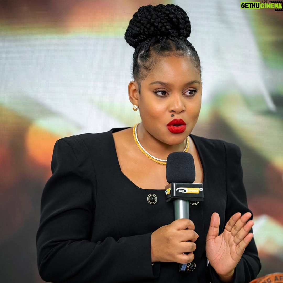 Jokate Mwegelo - 27.9K Likes - Jana usiku nilipata fursa adhimu ya kuwa Mgeni Rasmi kwenye tuzo za kwanza na za ki historia za @yangasc_princess Awards Gala chini ya @yangasc kwa udhamini mkubwa wa @gsmgroupofcompanies 

Pamoja na mengi niliyoyasema jana niliwasihi ndugu zangu @caamil_88 na @malza12 tucheze tu au mnasemaje ndugu zangu? Kiroho safi kabisa 😁