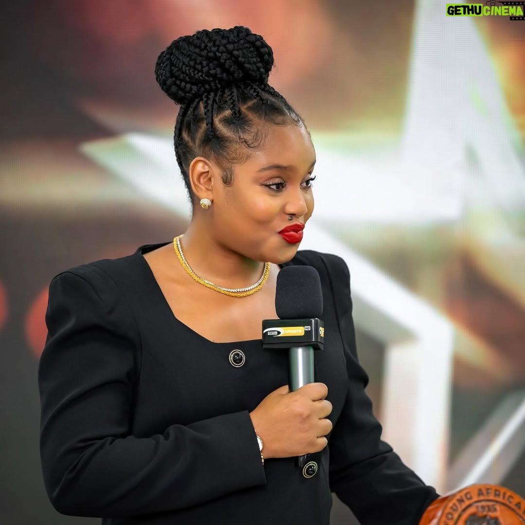 Jokate Mwegelo - 27.9K Likes - Jana usiku nilipata fursa adhimu ya kuwa Mgeni Rasmi kwenye tuzo za kwanza na za ki historia za @yangasc_princess Awards Gala chini ya @yangasc kwa udhamini mkubwa wa @gsmgroupofcompanies 

Pamoja na mengi niliyoyasema jana niliwasihi ndugu zangu @caamil_88 na @malza12 tucheze tu au mnasemaje ndugu zangu? Kiroho safi kabisa 😁