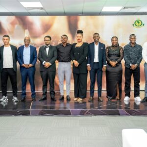 Jokate Mwegelo Instagram - Jana usiku nilipata fursa adhimu ya kuwa Mgeni Rasmi kwenye tuzo za kwanza na za ki historia za @yangasc_princess Awards Gala chini ya @yangasc kwa udhamini mkubwa wa @gsmgroupofcompanies
Pamoja na mengi niliyoyasema jana niliwasihi ndugu zangu @caamil_88 na @malza12 tucheze tu au mnasemaje ndugu zangu? Kiroho safi kabisa 😁