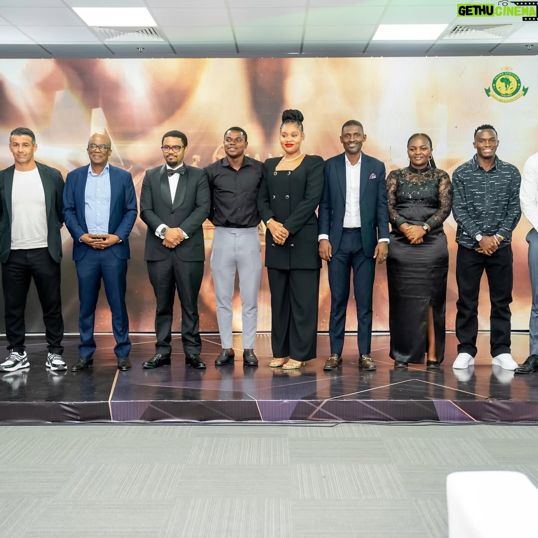 Jokate Mwegelo - 27.9K Likes - Jana usiku nilipata fursa adhimu ya kuwa Mgeni Rasmi kwenye tuzo za kwanza na za ki historia za @yangasc_princess Awards Gala chini ya @yangasc kwa udhamini mkubwa wa @gsmgroupofcompanies 

Pamoja na mengi niliyoyasema jana niliwasihi ndugu zangu @caamil_88 na @malza12 tucheze tu au mnasemaje ndugu zangu? Kiroho safi kabisa 😁