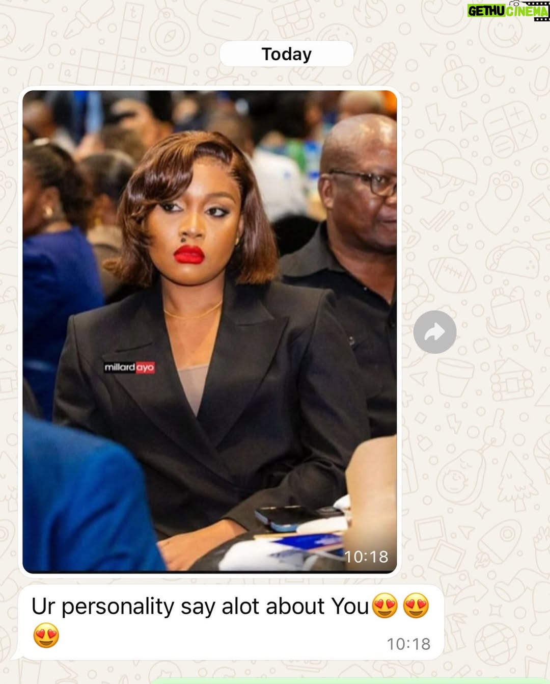 Jokate Mwegelo - 17.1K Likes - Have friends that hype you like mine 😚

JUM.