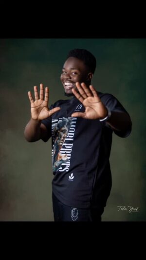 Joke Silva Instagram - Olwapamilerinayo, Oluwagbemiga my number last...at 26, your love and zest for life are absolutely contagious. Continue to embrace each day with passion, and a heart full of gratitude @oj_poetry .Here is to a year full of favour...a year of open heavens.Happy Birthday me darling🎂🥳🎊The Lords blessings always in all ways 💋💝