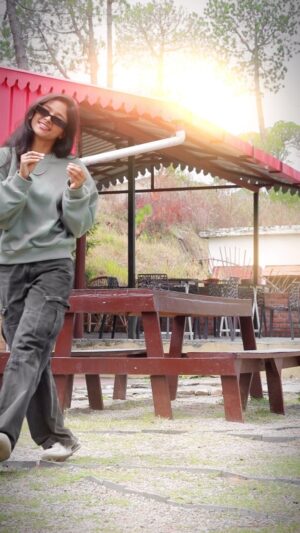 Jyoti Pilkhwal Instagram - 🕊️😍
.
#jpians #jp_dancer #jyotipilkhwal #lost__girl__journeyy