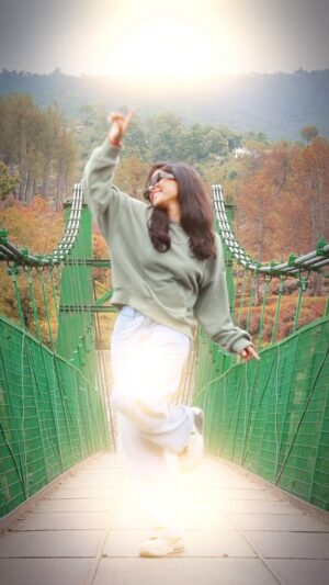 Jyoti Pilkhwal Instagram - 🤭😍
.
#jpians #jp_dancer #jyotipilkhwal #lost__girl__journeyy
