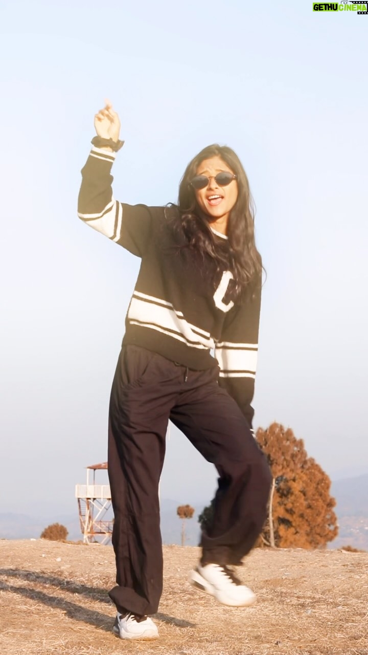 Jyoti Pilkhwal - 30.5K Likes - Koi deewana mera😍
.
Dc- @sdmandal005 
.
#jpians #jp_dancer #jyotipilkhwal #lost__girl__journeyy
