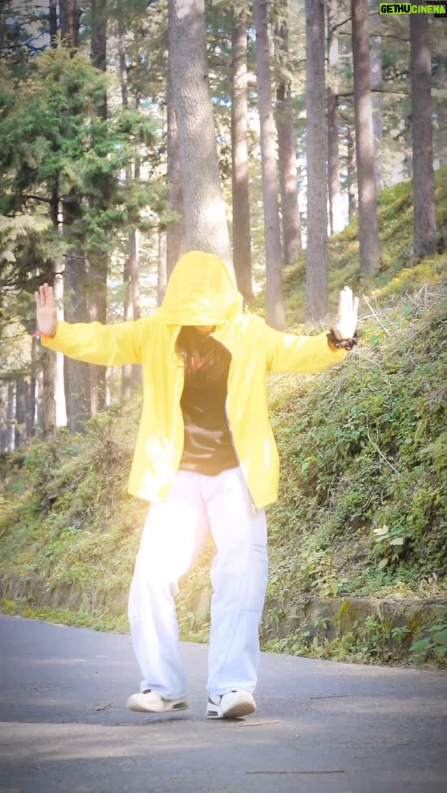 Jyoti Pilkhwal - 444.5K Likes - Khul Gayi Dil Ki File🥰
.
#jpians #jp_dancer #jyotipilkhwal #lost__girl__journeyy
