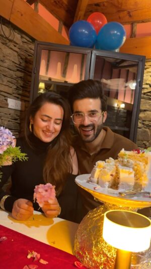 Jyotika Dilaik Instagram - Comment link 🔗 for product link Birthday Mini Vlog ☺️
.
.
.
#birthday #jyotikadilaik #love #jyotikaandrajat #happy #forever #couplegoals #travel